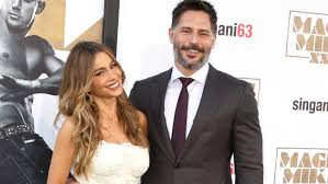 Who is joe manganiello married to? Sofia Vergara Joe Manganiello Wed In Palm Beach The Hollywood Reporter