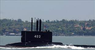 Indonesia anunció este domingo que encontró al submarino que desapareció la semana pasada y que sus 53 tripulantes están muertos. L7wxfjatzdbv6m