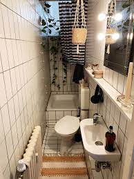 Beratung, produkte und montage inklusive. Kleines Bad In Berliner Altbau Wohnung Badezimmer Dekoration Kleines Badezimmer Umgestalten Altbau