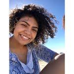 Amber Pople's Instagram, Twitter & Facebook