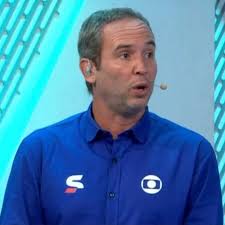 🎙 Caio Ribeiro, na Globo, sobre o Zubeldía: "Tinha o resultado na mão  porque tinha uma grande atuação no primeiro tempo e deixou escapar a  vitória muito por conta das escolhas do