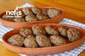 kiremitte soslu kasarli kofte nefis yemek tarifleri yemek tarifleri yemek yiyecek ve icecek