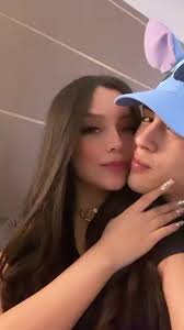 Cris Mj Con Lentes Transparentes