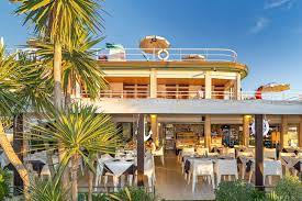 Dallo splendido ristorante, ai giochi per bambini, passando poi per feste ed eventi. La Spiaggia Bagno Sole Lido Di Camaiore