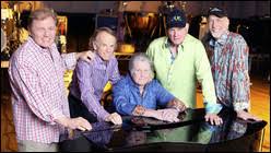 Their vocal harmonies are among the most unmistakable and enduring of the rock and roll era. Beach Boys Band Musikdatenbank Radio Swiss Pop