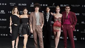 Ester exposito for bello magazine, january 2021. Abgestimmt Kann Netflix Elite Ohne Diese Stars Bestehen Promiflash De