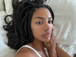 𝕮𝖍𝖑𝖔𝖊 𝖂𝖆𝖗𝖗𝖊𝖓 (@chloewarrennn) • Instagram photos and videos