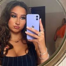 Amber Mortimer (@amberlmortimer1)