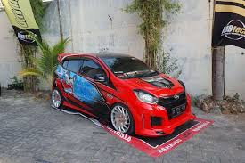 Berbagai pergantian lain juga diterapkan buat desain cat bodinya yang amat unik. Gran Max Dan Ayla Modifikasi Pikat Daihatsu Dress Up Challenge Semarang Carvaganza Com