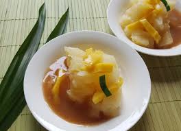 Tepung tapioka ini dibuat dari pati singkong. 5 Resep Singkong Ini Cocok Untuk Menu Camilan Buka Puasa Radar Bogor Berita Bogor Terpercaya