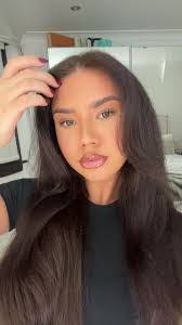 Elisha Hamilton's Instagram, Twitter & Facebook