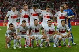 Hiszpanie po raz drugi z rzędu (i trzeci w historii) zostali mistrzami europy w piłce faza grupowa. Polacy Odpadli Z Euro 2012 Opinie Dziennikarzy Trenerow I Zawodnikow Po Porazce Z Czechami Super Express