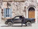 TOYOTA-HILUX
