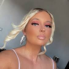 Poppy Stacey Davies (@PoppyStaceyy)