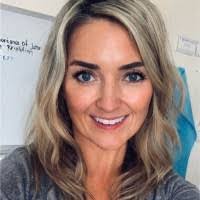 Lori Dilullo's Instagram, Twitter & Facebook