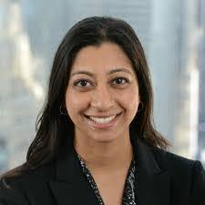 Heather Bramble's Instagram, Twitter & Facebook