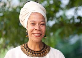 T H E C H R O N IC L E O F H IG H E R E D U C A T IO N O NL I NE 2 .0 C H R  O N IC L E .C OM