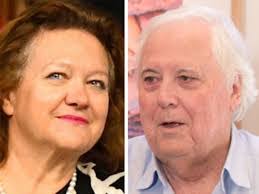 Belle Lynch's Instagram, Twitter & Facebook