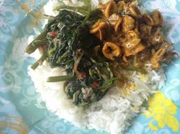 Kebetulan ada petai yang dah siap. Resepi Sayur Kangkung Belacan
