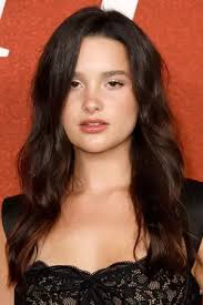 Trakt Web: Julianna LeBlanc