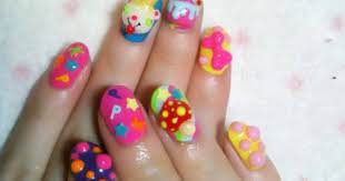 きゃりーちゃんの nail art kyary pamyu pamyu colorful fun 3d 虹ネイルアート 日本のネイルアート カワイイネイル