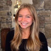 Alison Lamontagne's Instagram, Twitter & Facebook