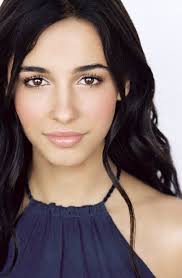 Naomi Scott Has The Hart Of The Pink Ranger!