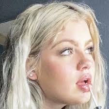 Randy Lambert's Instagram, Twitter & Facebook