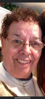 Anna Derosa's Instagram, Twitter & Facebook