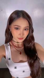 Chie??? Kathryn?? Nadine?? No, it's one and only Jhoanna Christine Burgos  Robles.. 💙