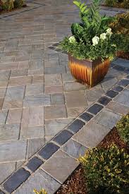 Pflastersteine Verlegen 65 Tolle Ideen Sorgen Fur Ihre Inspiration Garten Pflaster Garten Garten Pflanzen