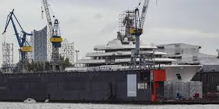 Eclipse yacht owner, captain or marketing company. Yacht Eclipse Von Roman Abramowitsch Ist In Hamburg Mopo De
