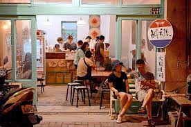 澎湖 馬公 鹹水號火炭吐司 吃宵夜的小確幸 vintage cafe design small restaurant design coffee shop design