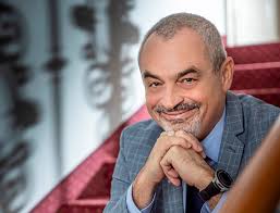 PETER SUSKO, VEĽVYSLANEC SR V CHORVÁTSKU: MOŽNO RAZ NAPÍŠEM KNIŽKU ZO  ZÁHREBU Veľvyslanci Slovenskej republiky v štátoch, v ktorých žijú a tvoria  zákonom uznané slovenské národnostné menšiny, majú spravidla veľmi úzky  vzťah