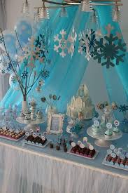 Host the perfect frozen themed birthday party with frozen party supplies & decorations from oriental trading. Frozen Kinderparty Dekor Frozen Themed Birthday Party Disney Frozen Birthday Party Frozen Birthday Party