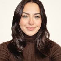 Karen Meaney's Instagram, Twitter & Facebook