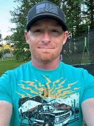 Jon Craven (@cravendaddyof3)