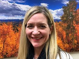 Kim Sullins's Instagram, Twitter & Facebook