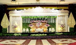 Everytime i looked back, he already looked me in the eye and gave m. 9 Gedung Pernikahan Di Bandung Beserta Harga Sewanya