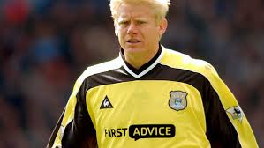 Peter schmeichel ретвитнул(а) jamie carragher. 10 Strangest Ever Man City Transfers Page 6