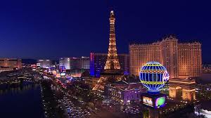 Imposanter nachbau mit eiffelturm und triumphbogen. Paris Las Vegas Hotel Nacht Las Vegas Rm Video 145 109 166 In Hd Framepool Stock Footage