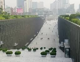 Ewha's origin dates back to 1886 when classes began with a single student under the tutelage of the american missionary mary f. Ewha Womans University Map Station Shopping Food Koreatodo
