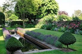 A Georgian Townhouse Garden In Ludlow Townhouse Garden Garden Landscape Design Garden Pictures
