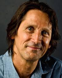 Stephen Curtis's Instagram, Twitter & Facebook