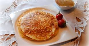 Oma S Eierkuchen Wir Ware Mal Wieder Mit Richtig Leckeren Pfannkuchen In Sachsen Nennt Man Sie Eierkuchen Mit A Eierkuchen Pfannkuchen Eierkuchen Rezept