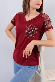 19 95 Tl Pul Detayli Bordo Bluz 16844b Modamizbir Bluz V Yaka Bluz Modelleri