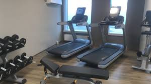 This hotel is 11.4 mi (18.3 km) from buffalo niagara convention center and 11.2 mi (18 km) from canalside. Review Holiday Inn Hamburg City Nord Solides Business Hotel