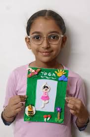 Emotional clay sculptures by Aman Khanna Sculptor from New Delhi.