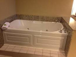 King Suite Hot Tub Picture Of Holiday Inn Express Cleveland Downtown Tripadvisor