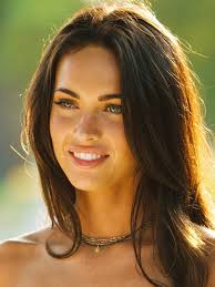 All my burning bridges (1974) and love, curiosity, freckles and doubt (1983). Celebrities With Beautiful Freckles Sand Sun Messy Buns Beautiful Freckles Freckles Freckles Girl